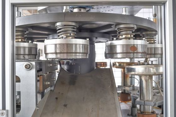 機械380Volt救うエネルギーを作るホテルの飲み物の紙コップのふた